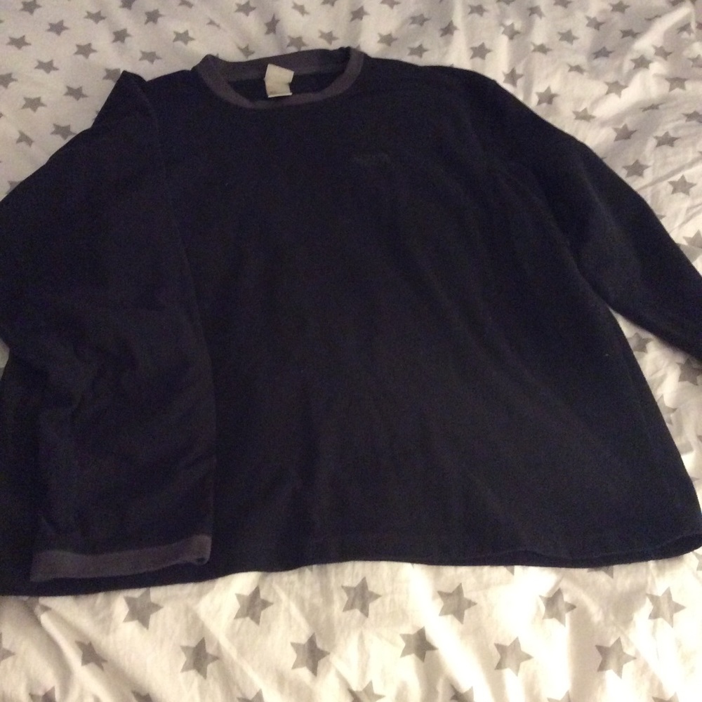 Very warm North Face long sleeve winter shirt.